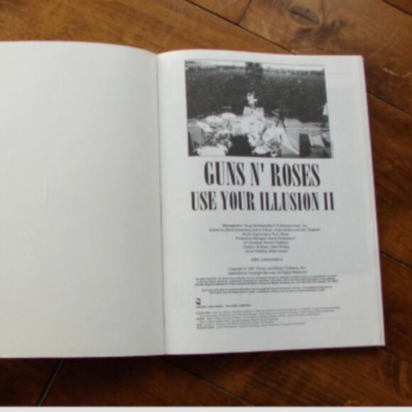 Guns N' Roses Use Your Illusion II Guitar Vocal Music Book Color Fold Out Poster - Picture 2 of 9